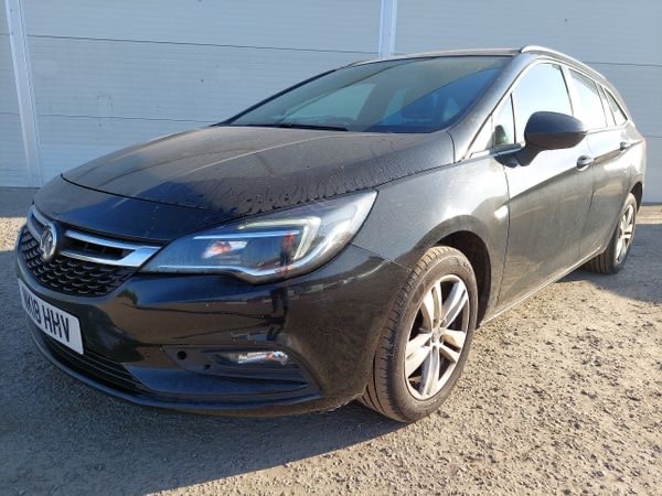 Used Vauxhall Astra 2018 for sale - 74182572: Photo 1