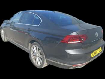 Used Volkswagen Passat 2020 for sale - 74885704: Photo