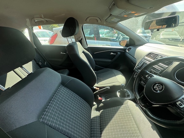 Used Volkswagen Polo 2015 for sale - 75499082: Photo 4