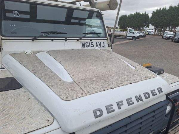 Used Land Rover Defender 110 2015 for sale - 76416560: Photo 17