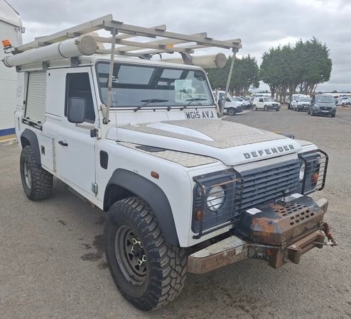 Used Land Rover Defender 110 2015 for sale - 76416560: Photo 2