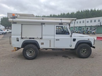 Used Land Rover Defender 2015 for sale - 76416560: Photo