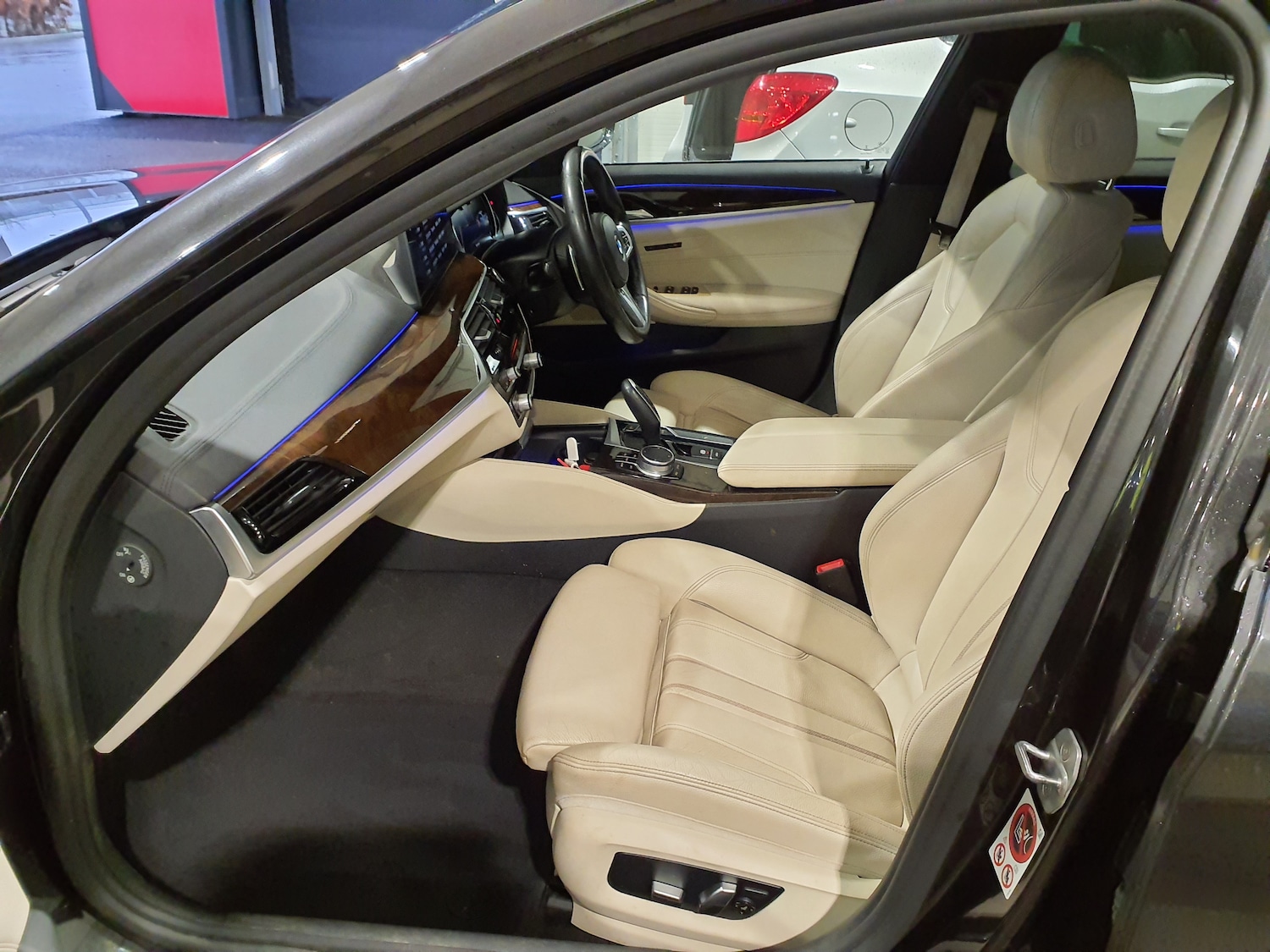 Used BMW 5 Series 2017 for sale - 76985660: Photo 9