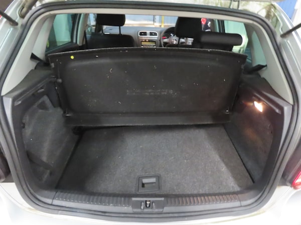 Used Volkswagen Polo 2010 for sale - 76281115: Photo 7