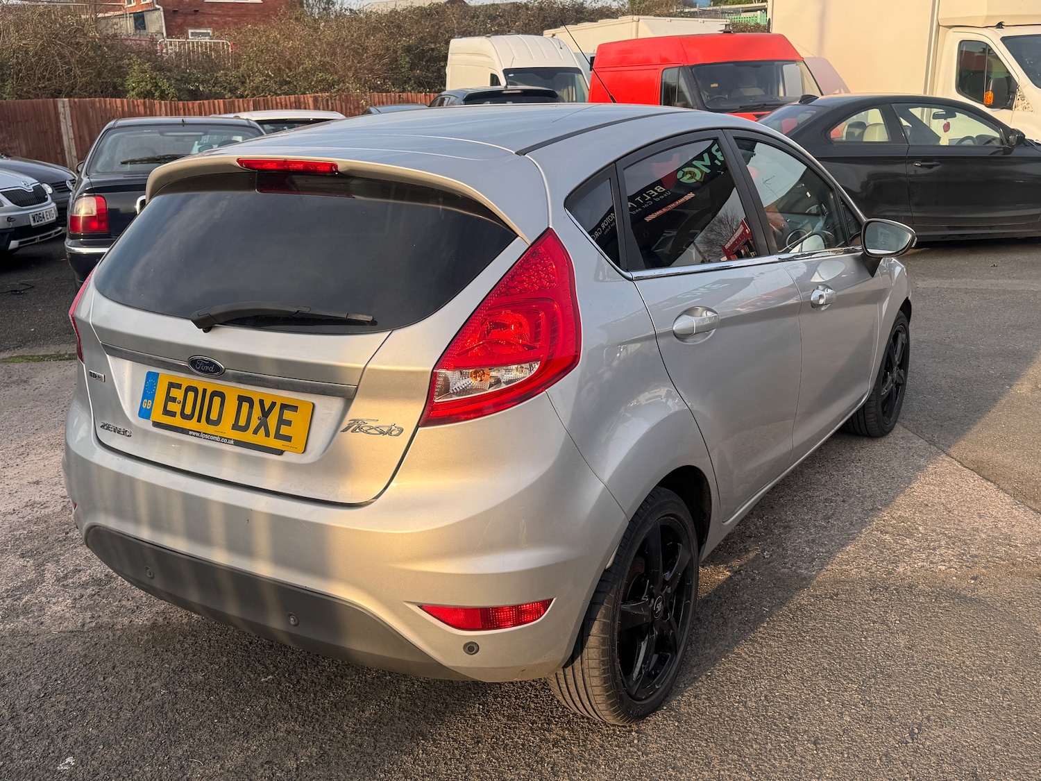 Used Ford Fiesta 2010 for sale - 77971829: Photo 5