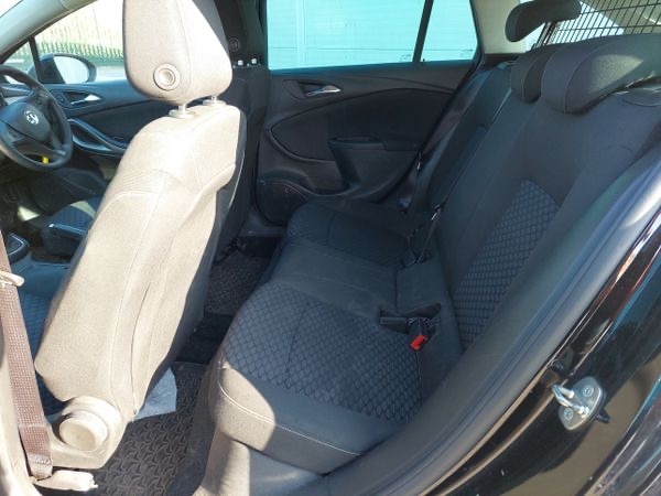 Used Vauxhall Astra 2018 for sale - 77100919: Photo 10