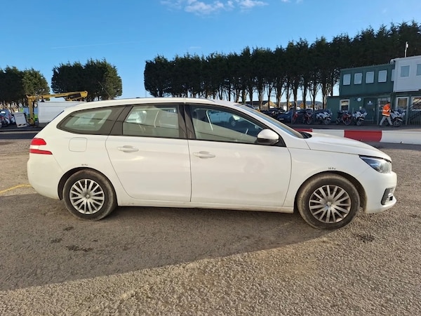 Used Peugeot 308 2018 for sale - 74681558: Photo 3