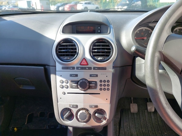 Used Vauxhall Corsa 2014 for sale - 76316059: Photo 14
