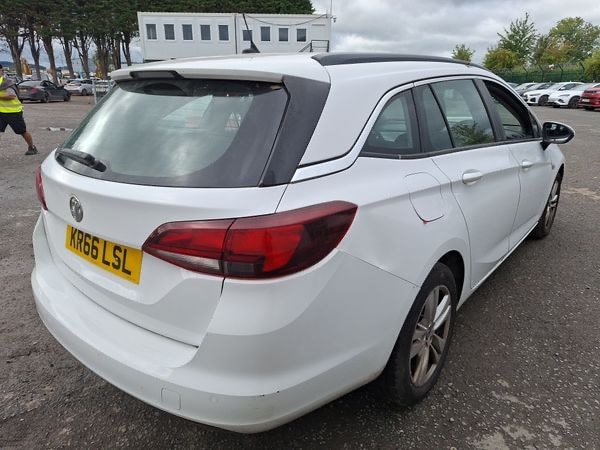 Used Vauxhall Astra 2016 for sale - 76157889: Photo 3