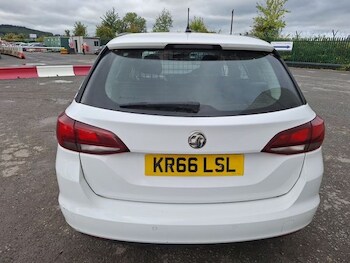 Used Vauxhall Astra 2016 for sale - 76157889: Photo 4