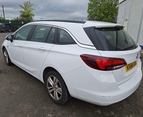 Used Vauxhall Astra 2016 for sale - 76157889: Photo 5