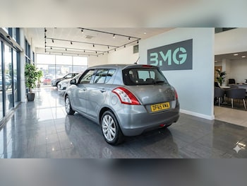 Used Suzuki Swift 2015 for sale - 77483282: Photo