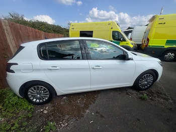 Used Peugeot 308 2019 for sale - 75632591: Photo