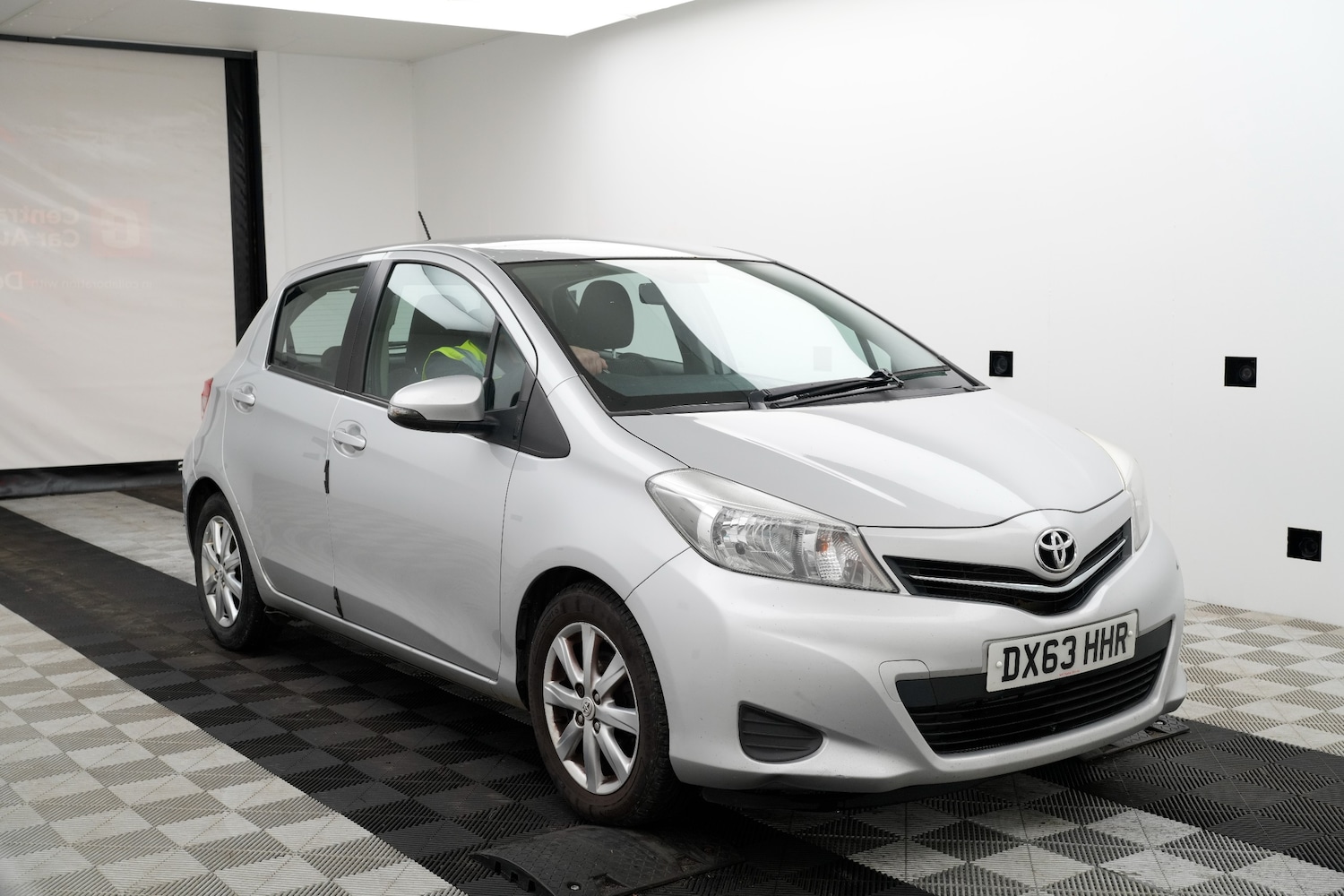 Used Toyota Yaris 2013 for sale - 76635067: Photo 1