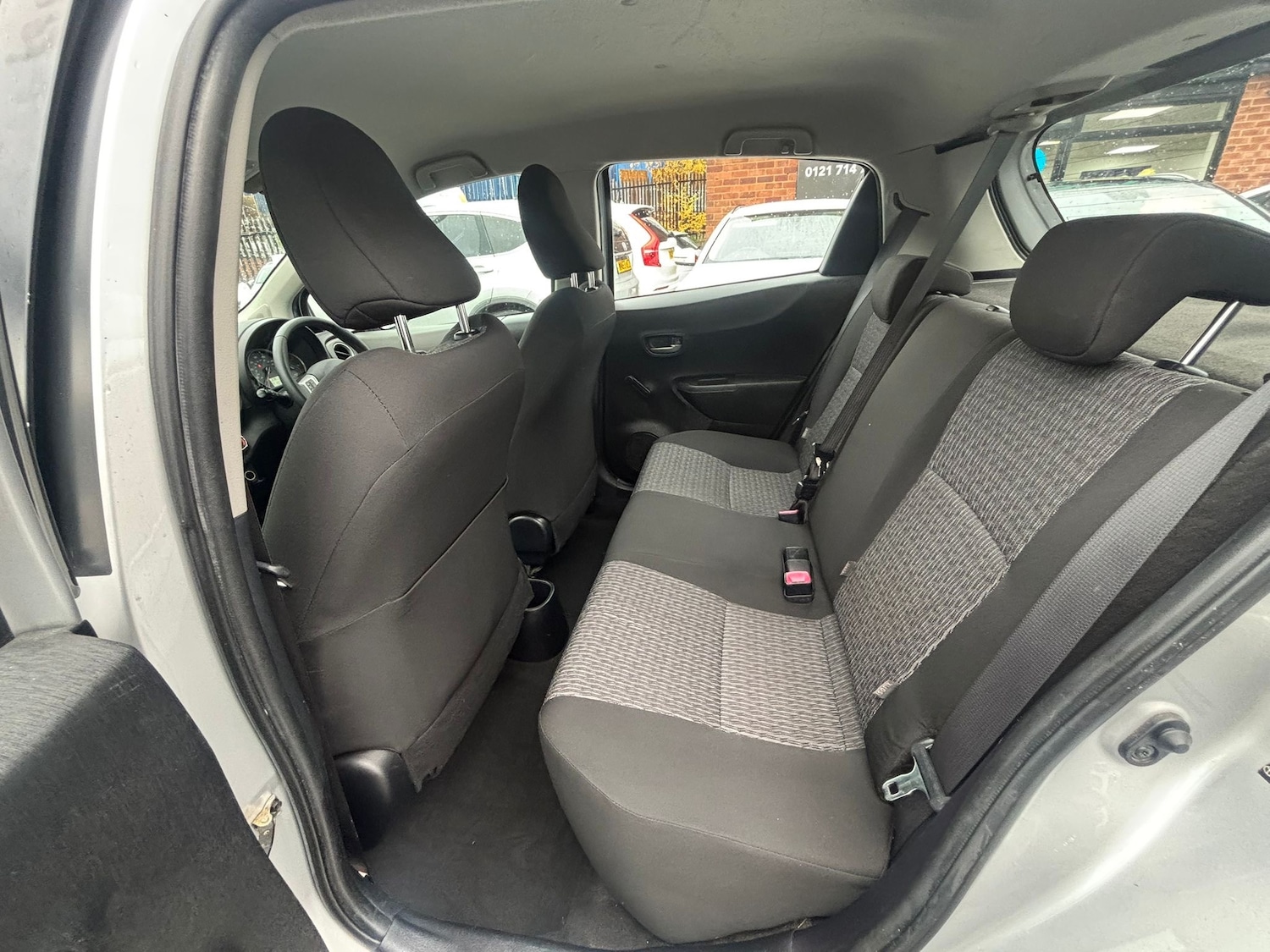 Used Toyota Yaris 2013 for sale - 76635067: Photo 10