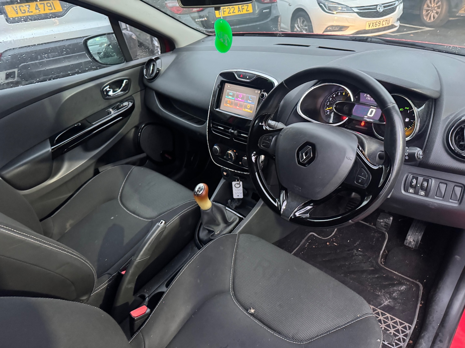 Used Renault Clio 2013 for sale - 76792458: Photo 8