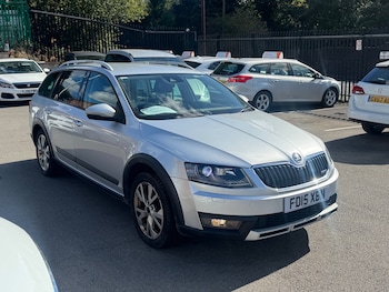 Used Skoda Octavia 2015 for sale - 75897890: Photo