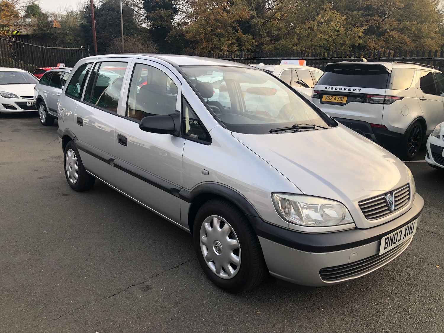 Used Vauxhall Zafira 2003 for sale - 76487300: Photo 2
