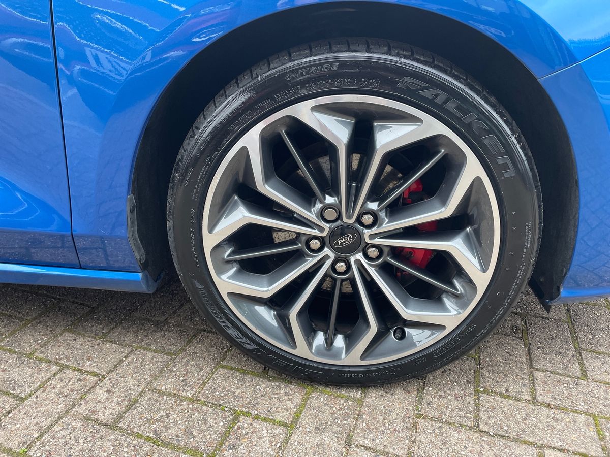 Used Ford Focus 2004 for sale - 76384551: Photo 11