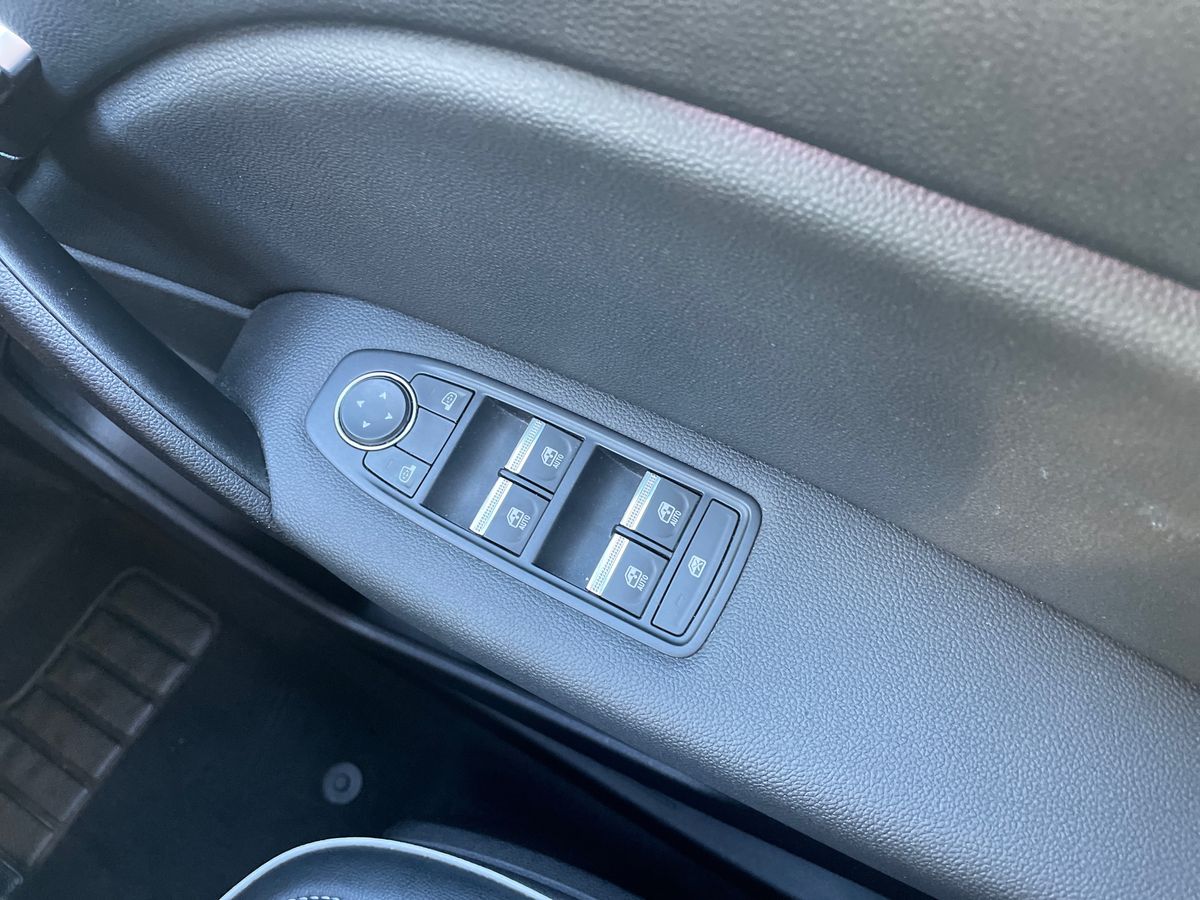 Used Renault Captur 2022 for sale - 76384472: Photo 24