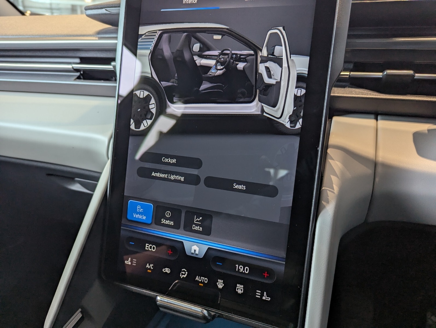 Used Ford Explorer 2026 for sale - 78206655: Photo 33