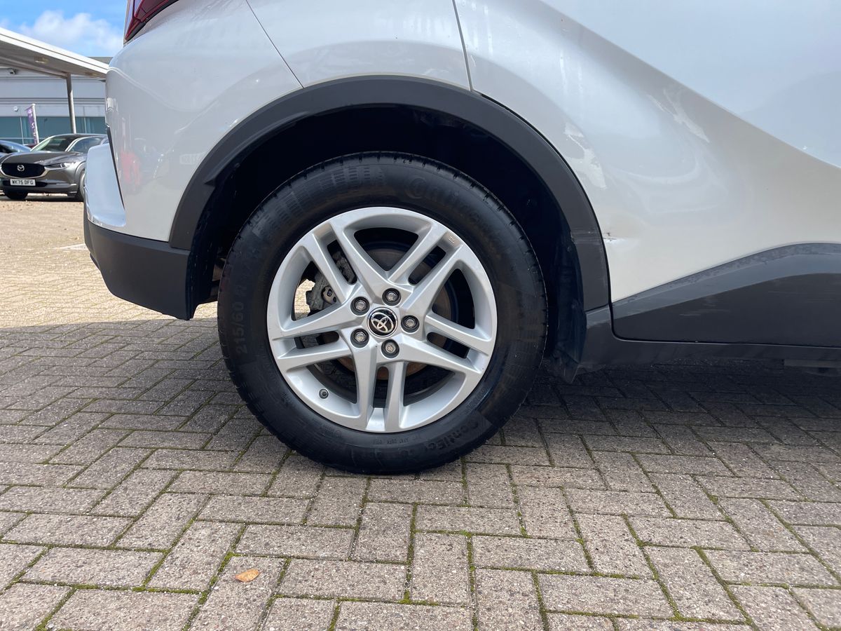 Used Toyota C-HR 2022 for sale - 76384416: Photo 11