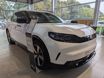 2025 - 210kW Select 77kWh 5dr Auto
