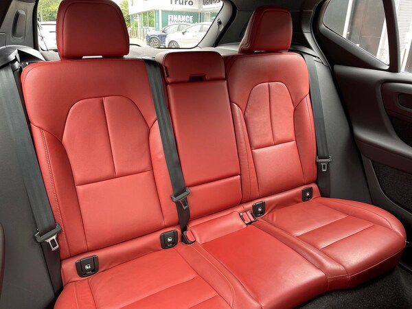 Used Volvo XC40 2021 for sale - 75481997: Photo 28