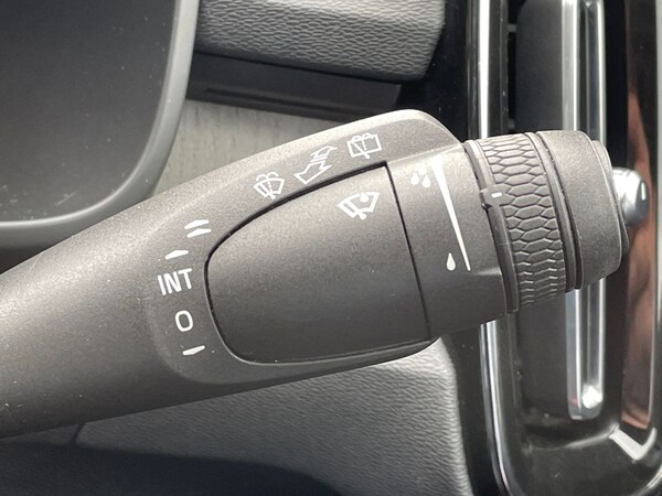 Used Volvo XC40 2021 for sale - 75481997: Photo 43