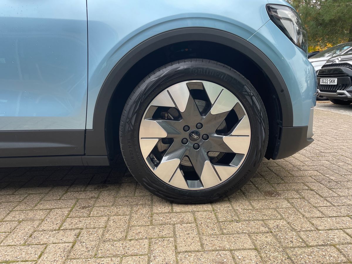 Used Ford Explorer 2024 for sale - 76289952: Photo 11