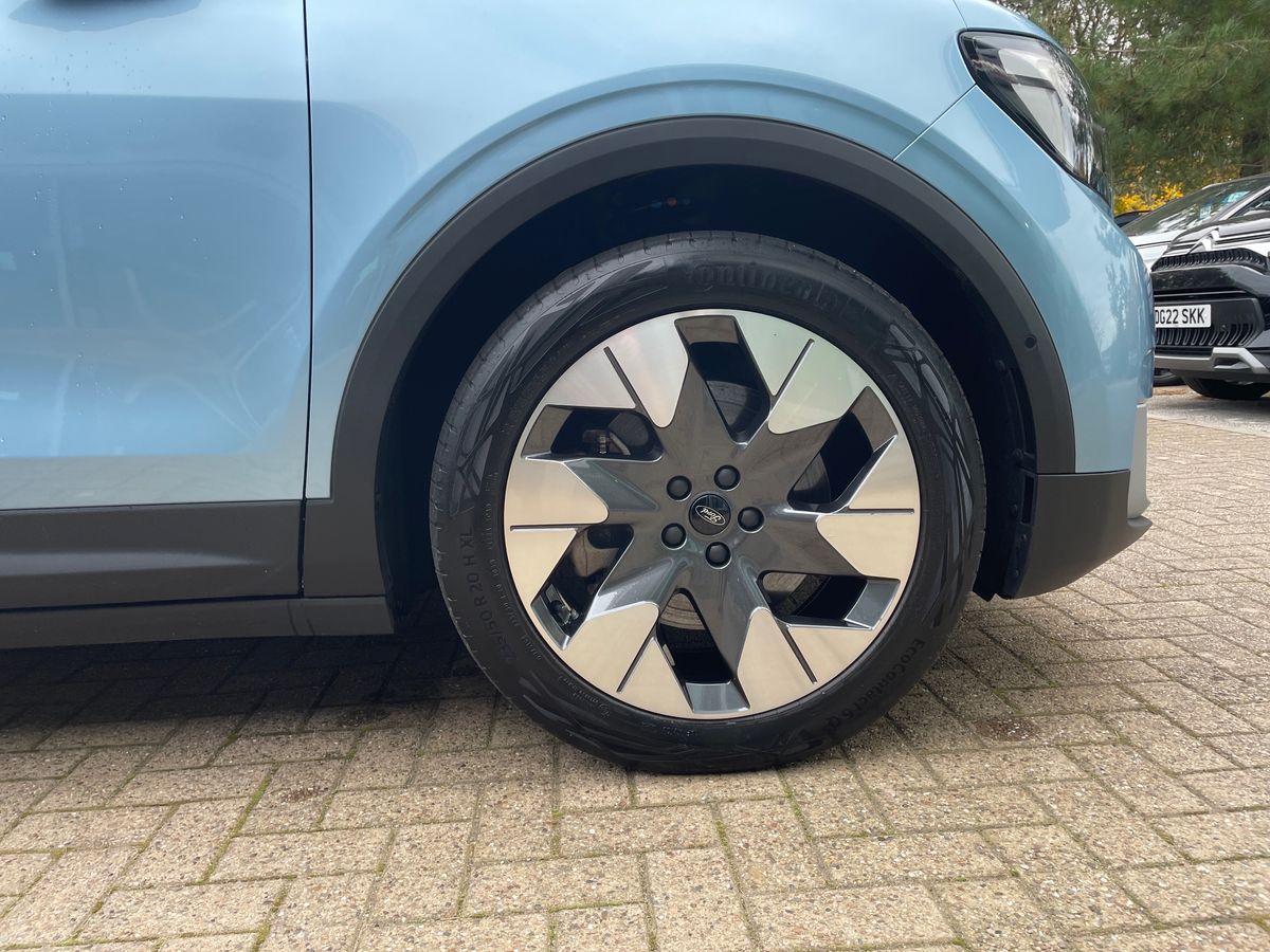 Used Ford Explorer 2024 for sale - 76289952: Photo 15