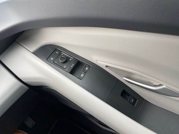 Used Ford Explorer 2024 for sale - 76289952: Photo 24