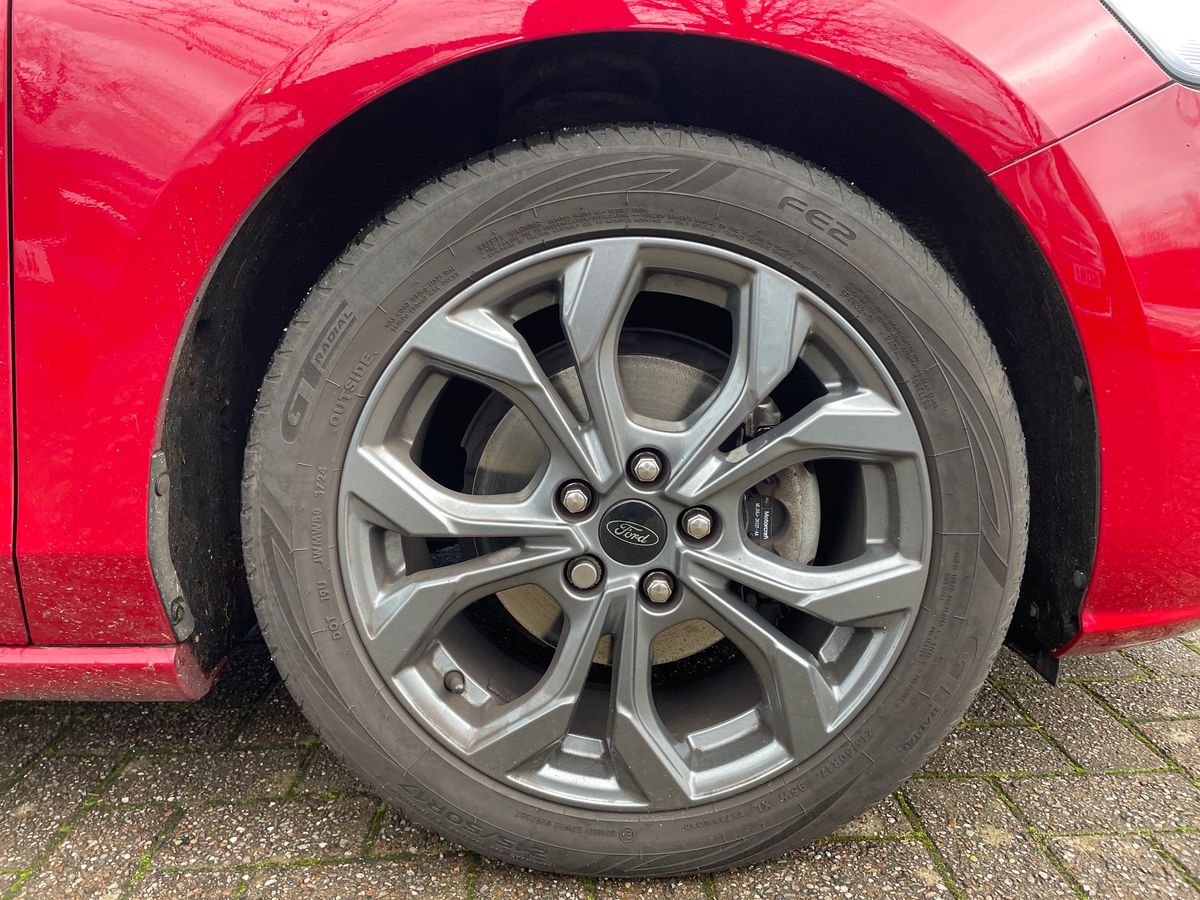 Used Ford Focus 2023 for sale - 76881717: Photo 11