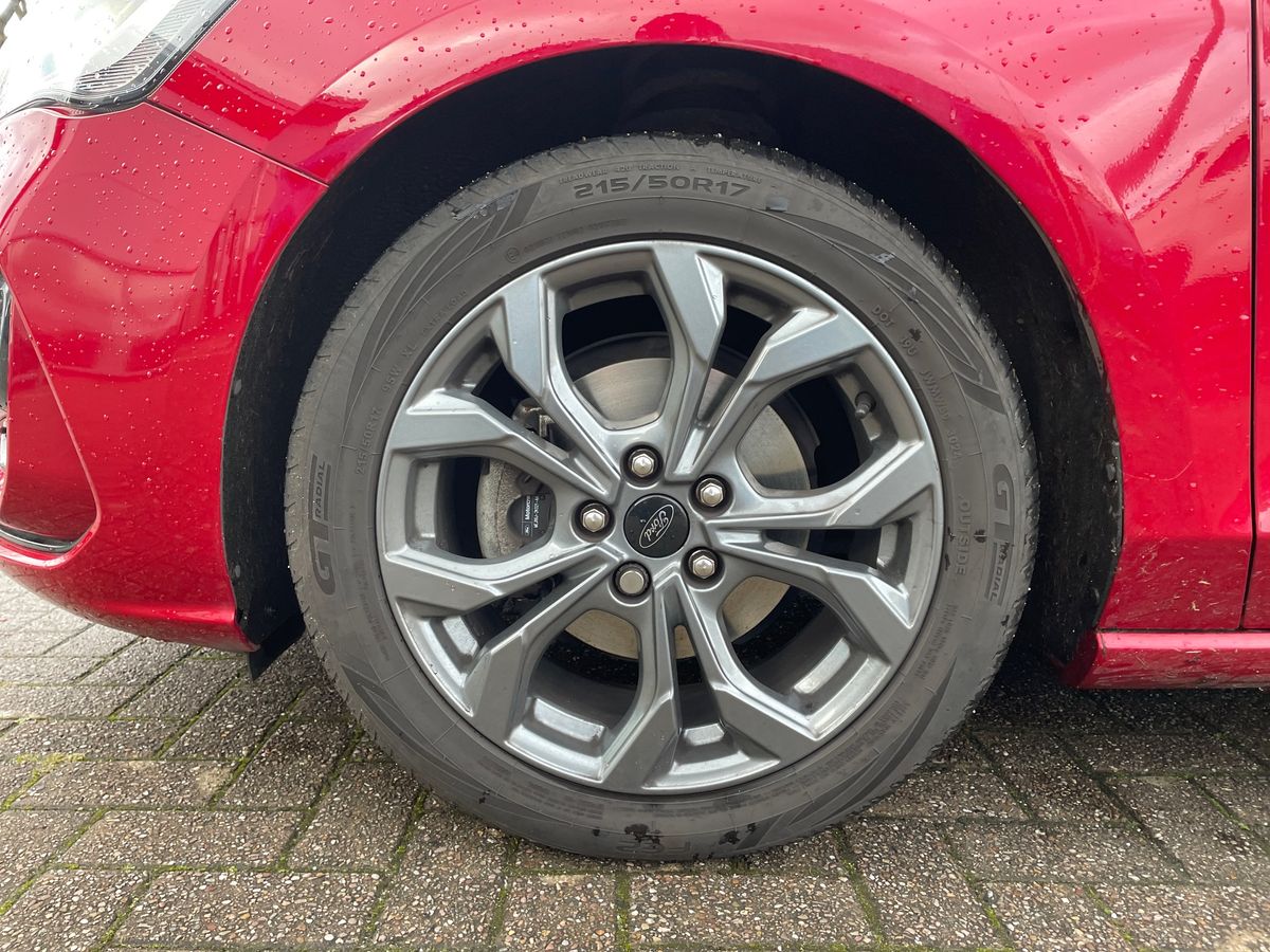 Used Ford Focus 2023 for sale - 76881717: Photo 15