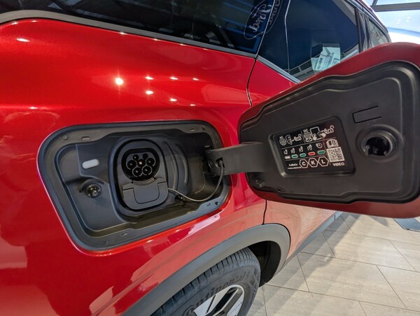 Used Ford Explorer 2025 for sale - 75565453: Photo 11
