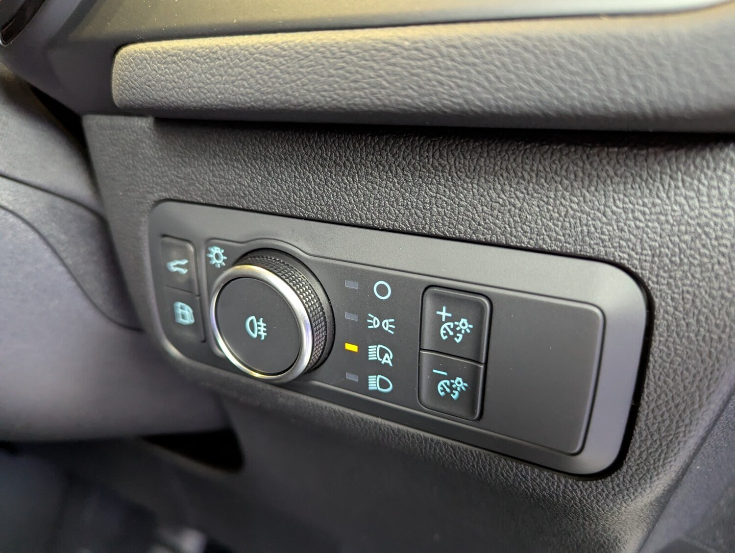 Used Ford Kuga 2025 for sale - 75984760: Photo 21