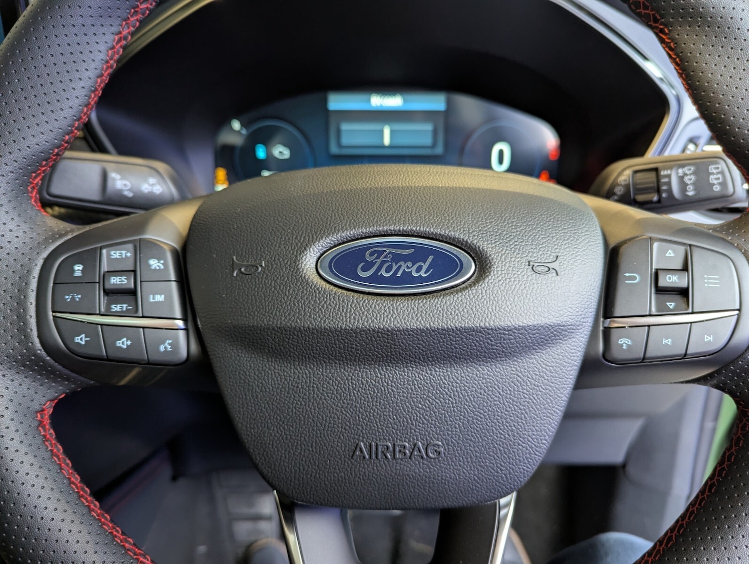 Used Ford Kuga 2025 for sale - 75984760: Photo 25