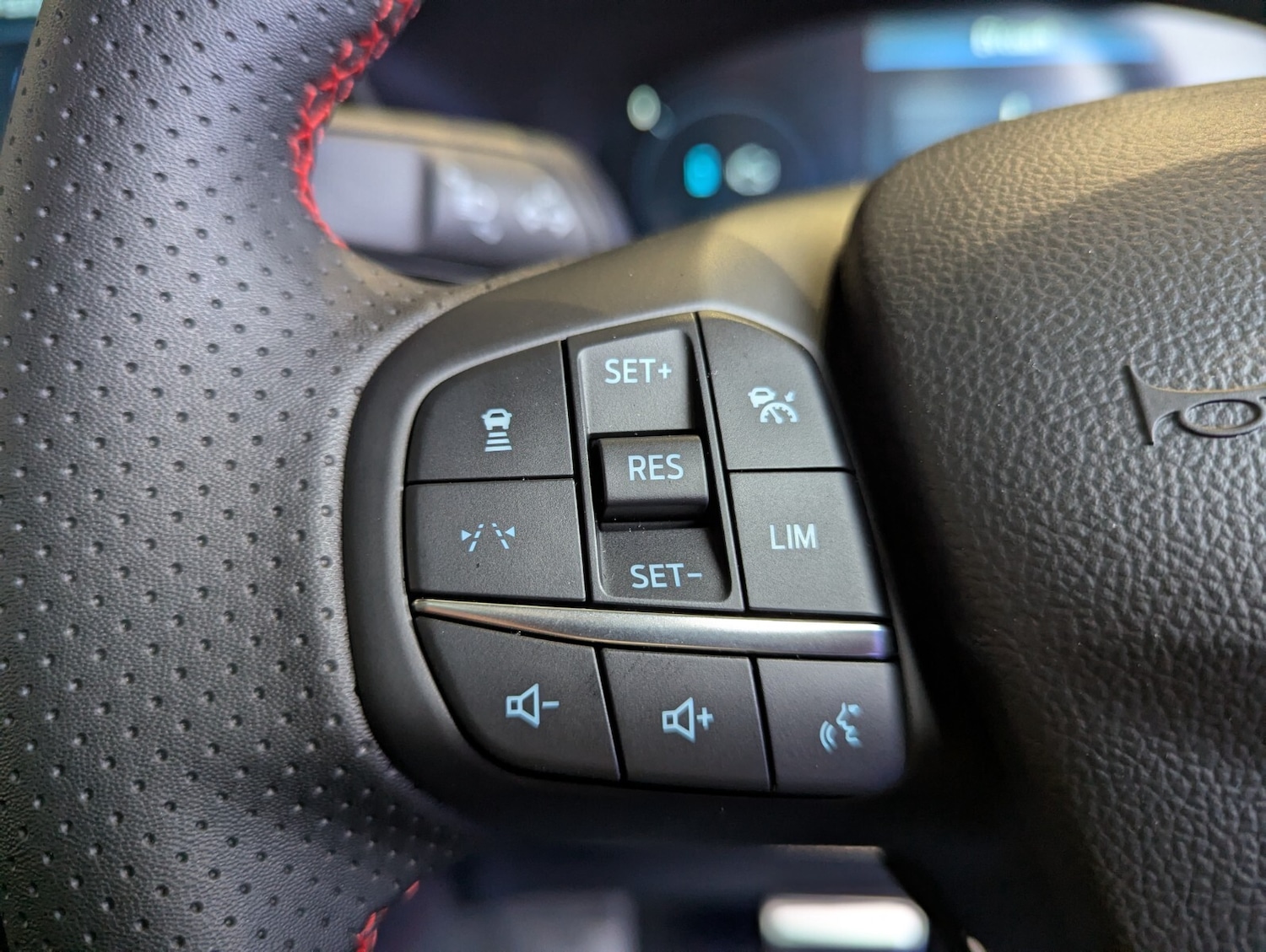 Used Ford Kuga 2025 for sale - 75984760: Photo 26