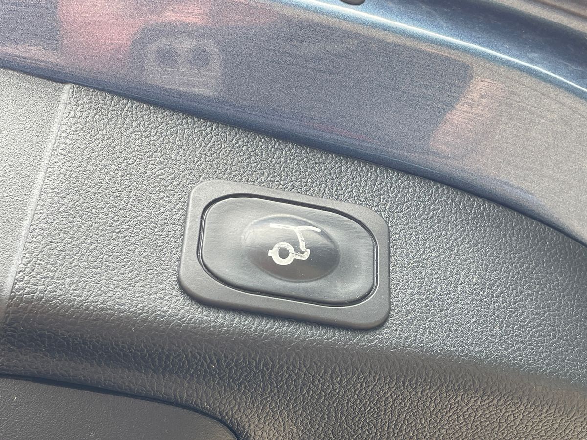 Vehicle 33