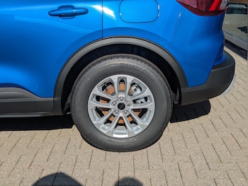 Used Ford Kuga 2025 for sale - 75565454: Photo