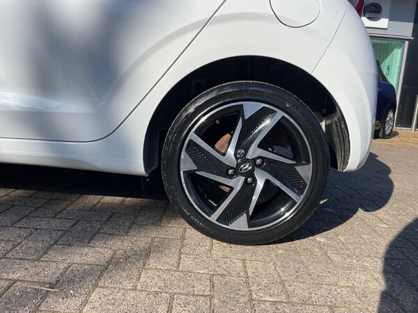 Used Hyundai i10 2021 for sale - 76311943: Photo 13