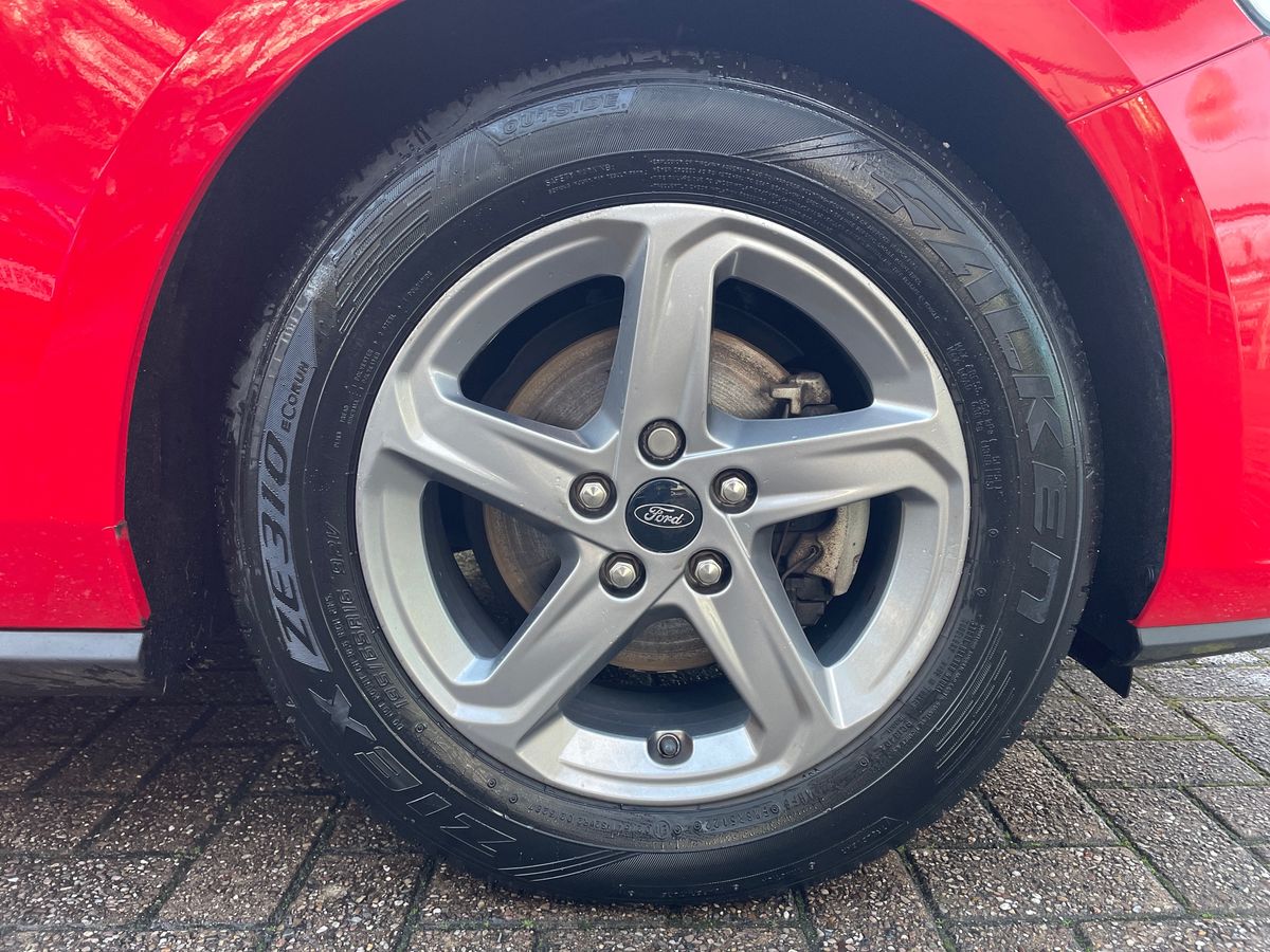 Used Ford Focus 2019 for sale - 76684139: Photo 13