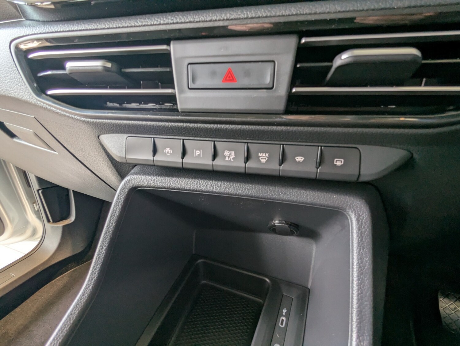 Used Ford Grand Tourneo Connect 2026 for sale - 78172721: Photo 32