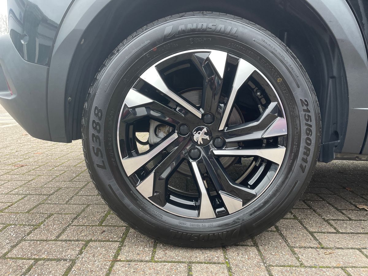 Used Peugeot 2008 2022 for sale - 76684130: Photo 11