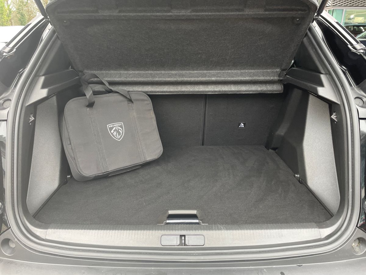 Used Peugeot 2008 2022 for sale - 76684130: Photo 17