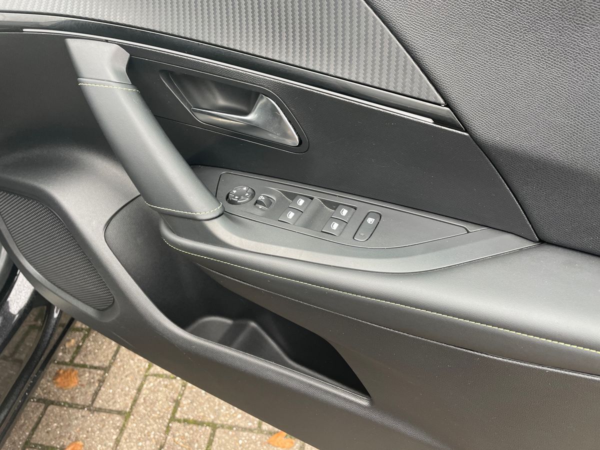 Used Peugeot 2008 2022 for sale - 76684130: Photo 24