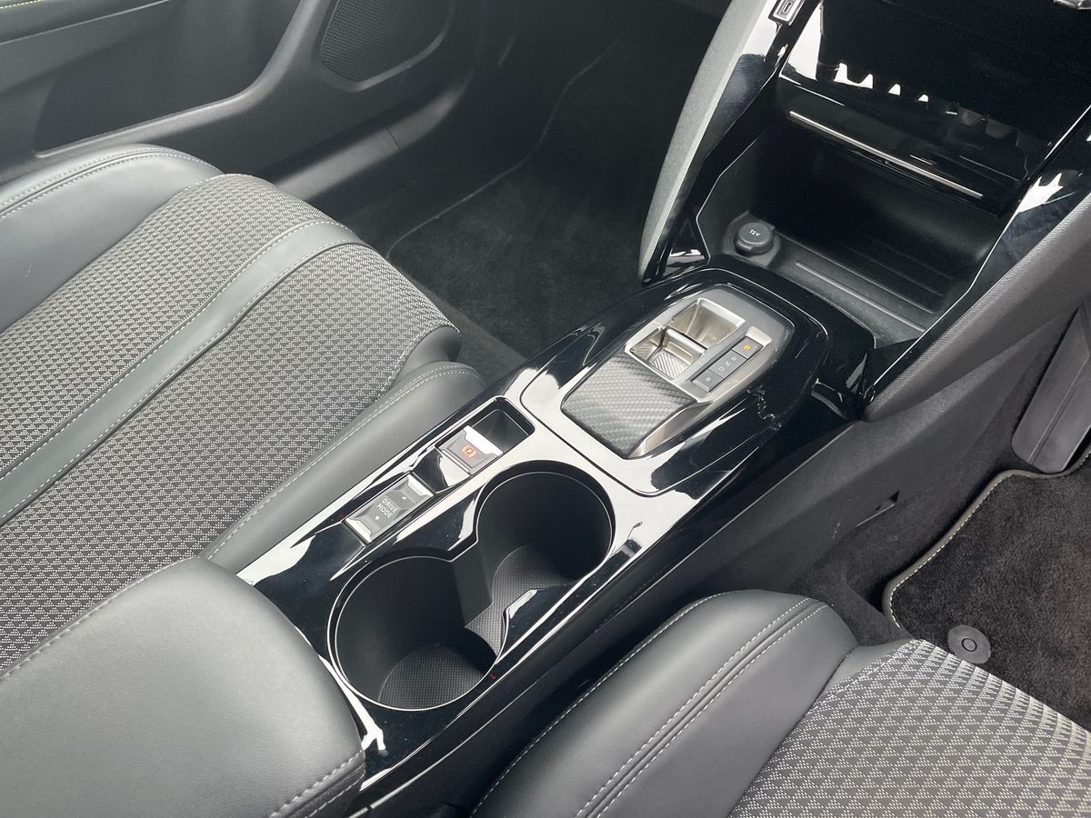 Used Peugeot 2008 2022 for sale - 76684130: Photo 27