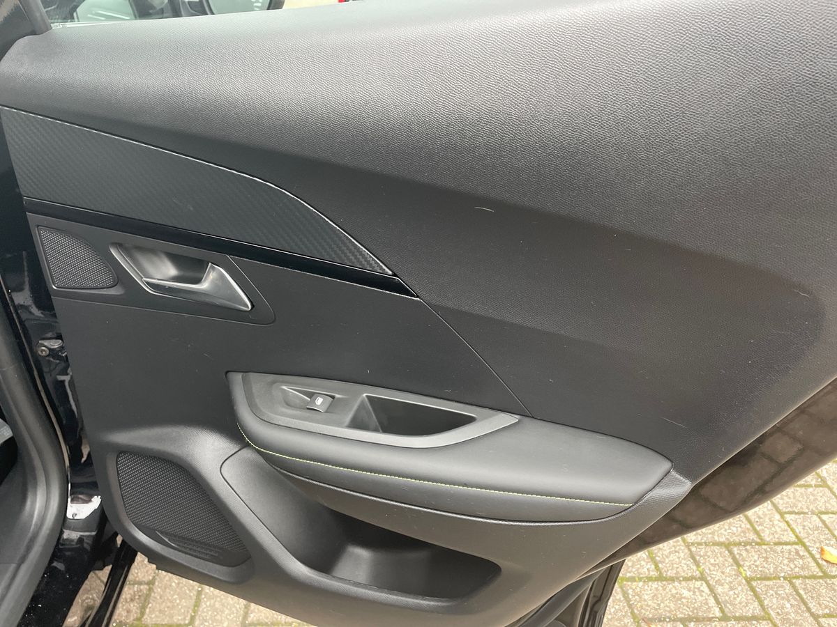 Used Peugeot 2008 2022 for sale - 76684130: Photo 40