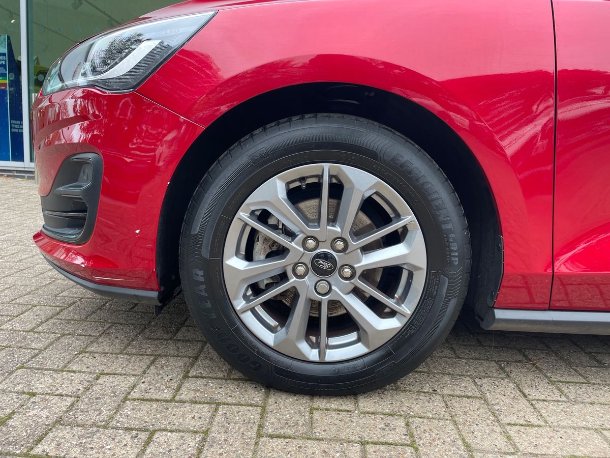 Used Ford Focus 2022 for sale - 76384333: Photo 11