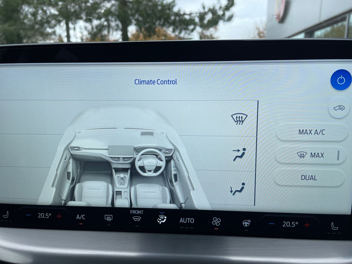 Used Ford Focus 2022 for sale - 76384333: Photo 26